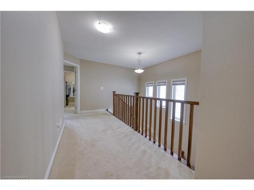 621 Halloway Drive, Kingston, ON - Indoor Photo Showing Other Room