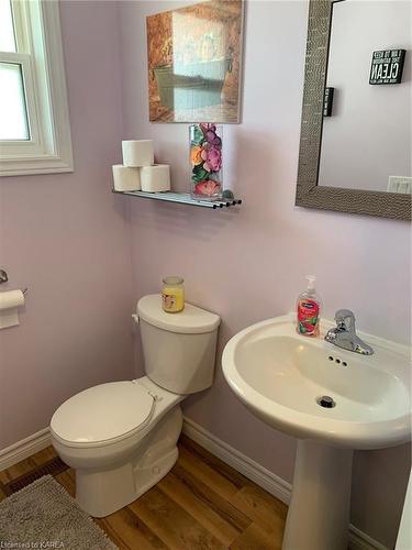 3456 Princess Street, Kingston, ON - Indoor Photo Showing Bathroom