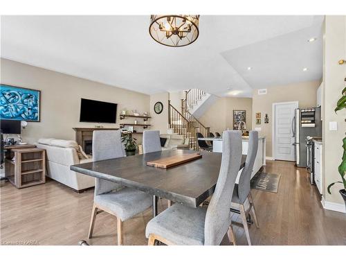1104 Escala Crescent, Kingston, ON - Indoor Photo Showing Dining Room