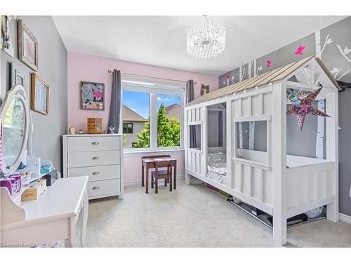 1104 Escala Crescent, Kingston, ON - Indoor Photo Showing Bedroom
