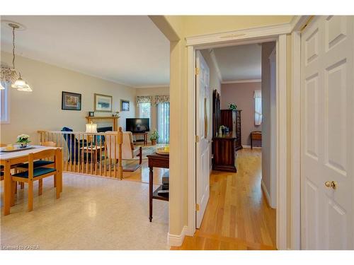 351 Emerald Street, Kingston, ON - Indoor Photo Showing Dining Room