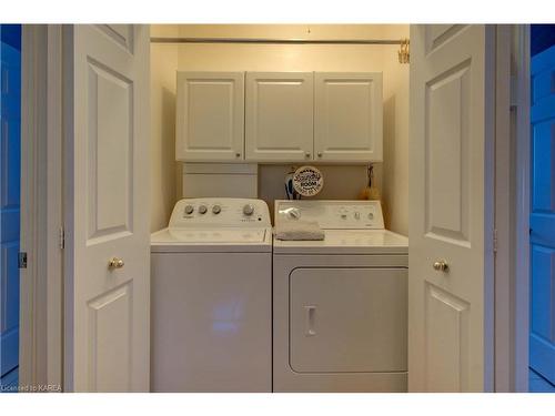 351 Emerald Street, Kingston, ON - Indoor Photo Showing Laundry Room