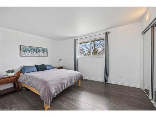 99 Queen Mary Road, Kingston, ON - Indoor Photo Showing Bedroom