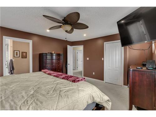 500 Weston Crescent, Kingston, ON - Indoor Photo Showing Bedroom