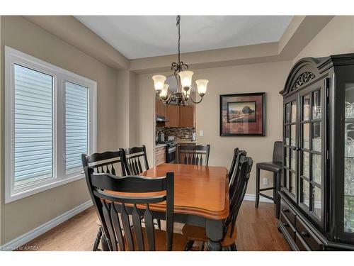 500 Weston Crescent, Kingston, ON - Indoor Photo Showing Dining Room