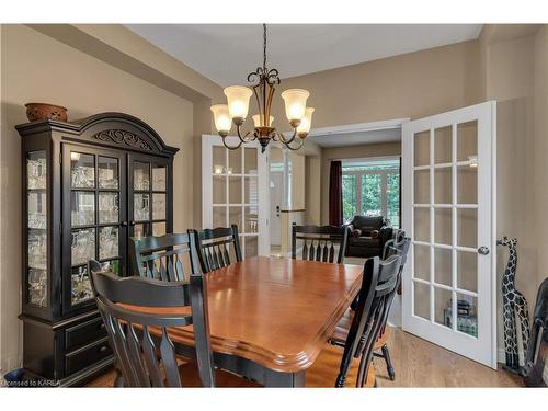 500 Weston Crescent, Kingston, ON - Indoor Photo Showing Dining Room
