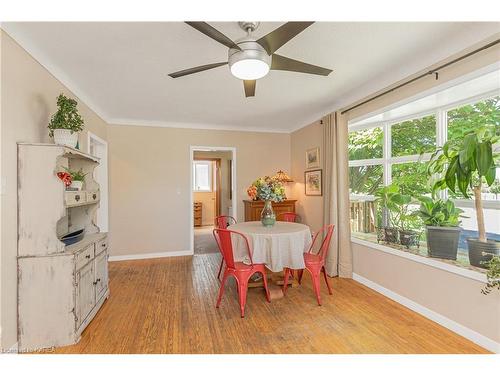 129 Wiley Street, Kingston, ON - Indoor Photo Showing Dining Room