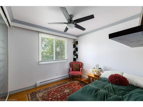 671 Sussex Boulevard, Kingston, ON - Indoor Photo Showing Bedroom