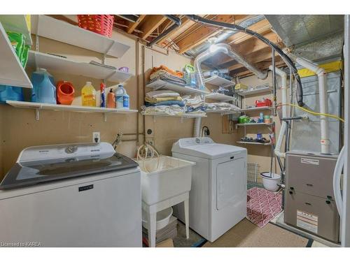 1079 Acadia Drive, Kingston, ON - Indoor Photo Showing Laundry Room