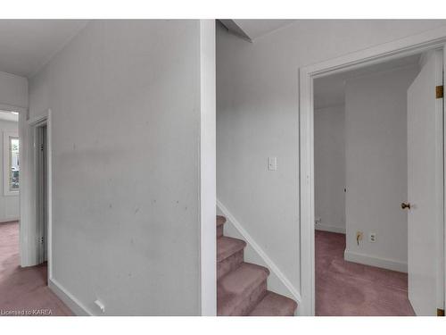 1599 Anne Street, Kingston, ON - Indoor Photo Showing Other Room