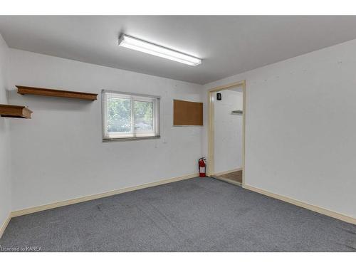 1599 Anne Street, Kingston, ON - Indoor Photo Showing Other Room