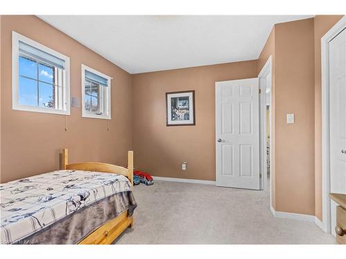 255 Friarhill Crescent, Kingston, ON - Indoor Photo Showing Bedroom