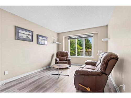 255 Friarhill Crescent, Kingston, ON - Indoor Photo Showing Living Room