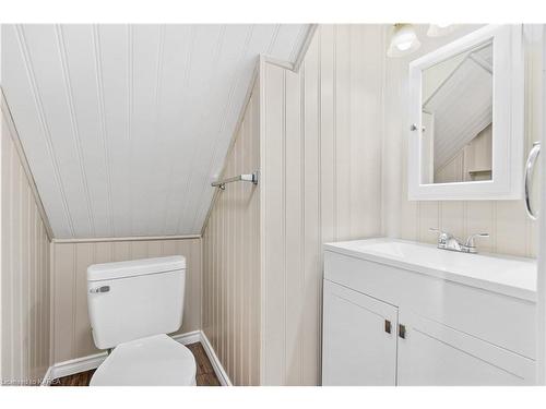 366 Thomas Street, Deseronto, ON - Indoor Photo Showing Bathroom