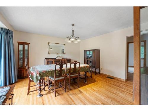 40 Concession Street S, Tamworth, ON - Indoor Photo Showing Dining Room