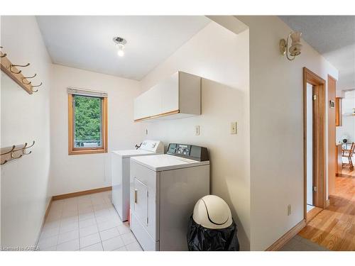 40 Concession Street S, Tamworth, ON - Indoor Photo Showing Laundry Room