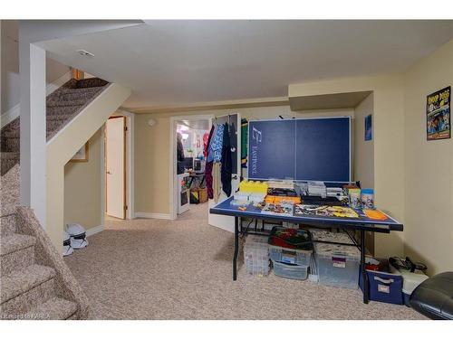 1058 Pembridge Crescent, Kingston, ON - Indoor Photo Showing Other Room