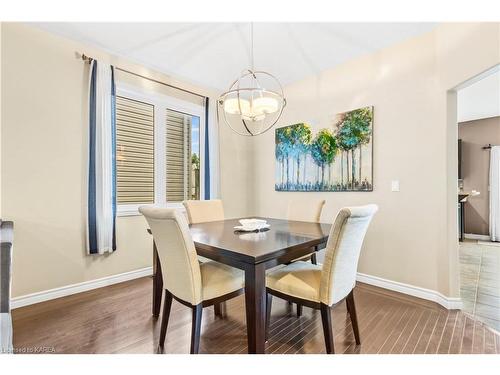 397 Cavendish Crescent, Kingston, ON - Indoor Photo Showing Dining Room