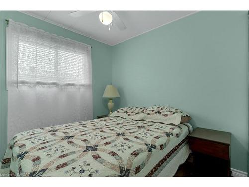 7 Cedar Street, Greater Napanee, ON - Indoor Photo Showing Bedroom