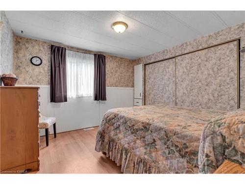 7 Cedar Street, Greater Napanee, ON - Indoor Photo Showing Bedroom