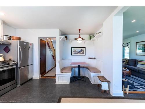 21C Highway 95, Wolfe Island, ON - Indoor Photo Showing Kitchen