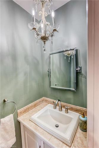 625 Laurier Boulevard, Brockville, ON - Indoor Photo Showing Bathroom