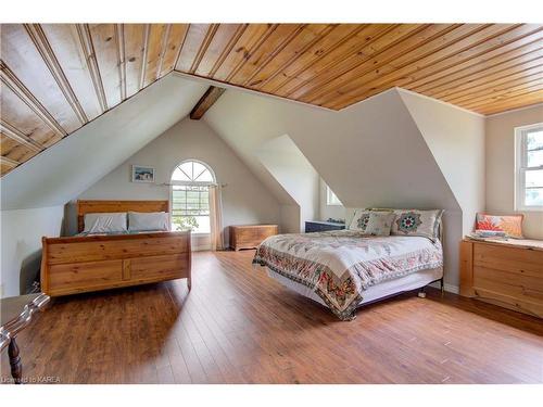 308C Henry Lane, Godfrey, ON - Indoor Photo Showing Bedroom