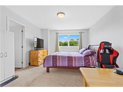 3486 Princess Street, Kingston, ON - Indoor Photo Showing Bedroom