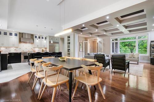 40 Delong Drive, Ottawa, ON - Indoor Photo Showing Dining Room