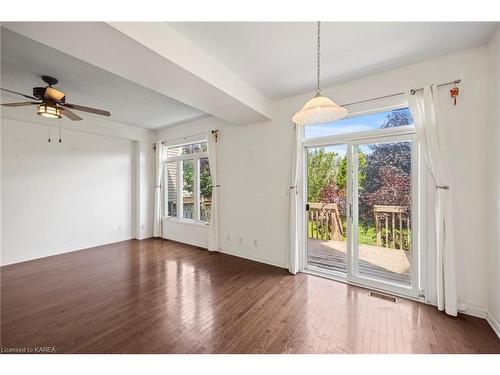 430 Laura Avenue, Kingston, ON - Indoor Photo Showing Other Room