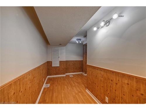 430 Laura Avenue, Kingston, ON - Indoor Photo Showing Other Room