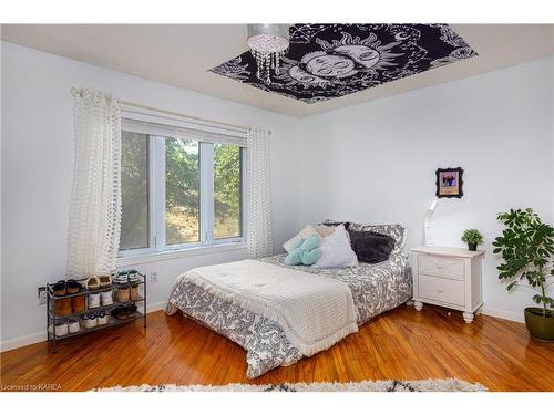 550 Queen Street, Gananoque, ON - Indoor Photo Showing Bedroom