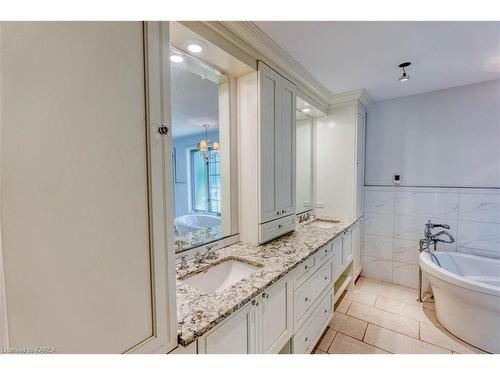 13382 Road 38 Road, Sharbot Lake, ON - Indoor Photo Showing Bathroom