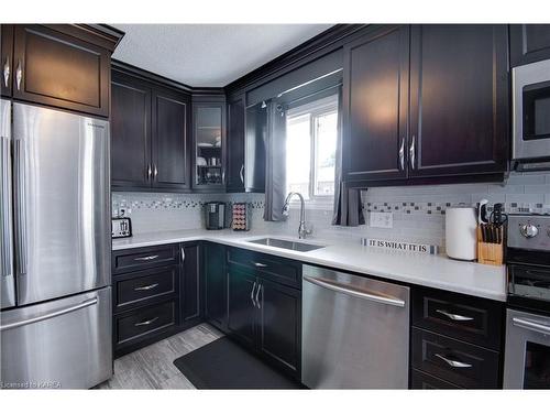 324 Arthur Street, Gananoque, ON - Indoor Photo Showing Kitchen