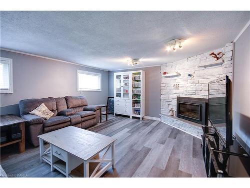 324 Arthur Street, Gananoque, ON - Indoor Photo Showing Living Room With Fireplace