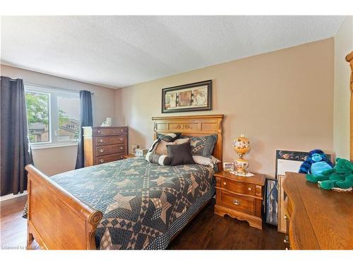 1780 Floyd Avenue, Kingston, ON - Indoor Photo Showing Bedroom