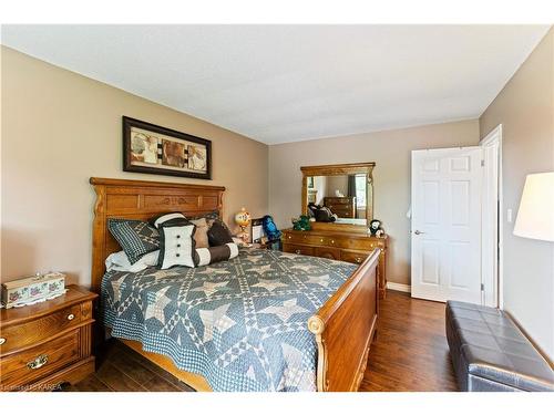 1780 Floyd Avenue, Kingston, ON - Indoor Photo Showing Bedroom