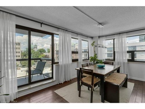 408-165 Ontario Street, Kingston, ON - Indoor Photo Showing Dining Room