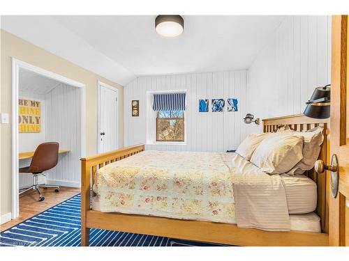 2478 Middle Road, Kingston, ON - Indoor Photo Showing Bedroom