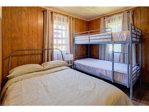 356 C Driscoll Road, Gananoque, ON - Indoor Photo Showing Bedroom