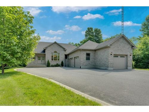 1815 Foxdale Place, Glenburnie, ON - Outdoor With Facade