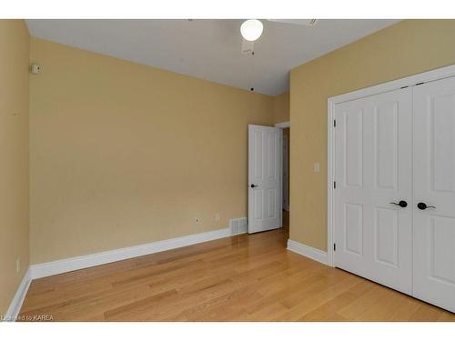 1815 Foxdale Place, Glenburnie, ON - Indoor Photo Showing Other Room