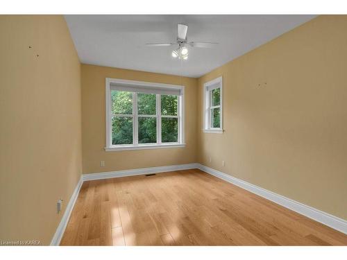 1815 Foxdale Place, Glenburnie, ON - Indoor Photo Showing Other Room