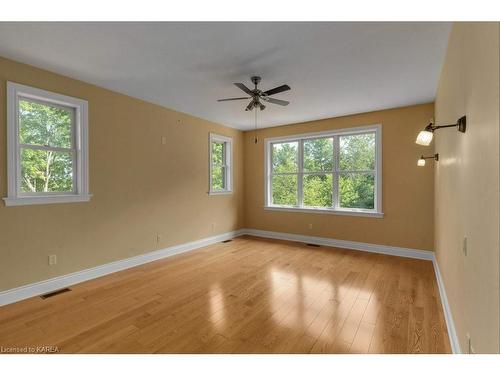 1815 Foxdale Place, Glenburnie, ON - Indoor Photo Showing Other Room