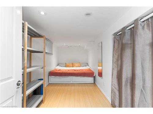 205 Adelaide Street, Kingston, ON - Indoor Photo Showing Bedroom