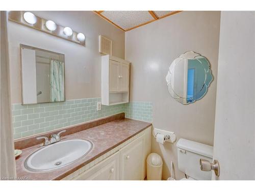 13698 Road 38, Sharbot Lake, ON - Indoor Photo Showing Bathroom