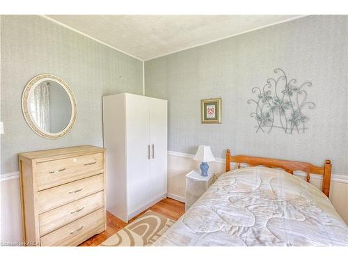 13698 Road 38, Sharbot Lake, ON - Indoor Photo Showing Bedroom