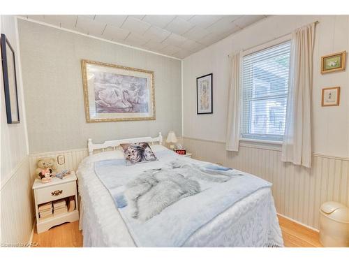 13698 Road 38, Sharbot Lake, ON - Indoor Photo Showing Bedroom