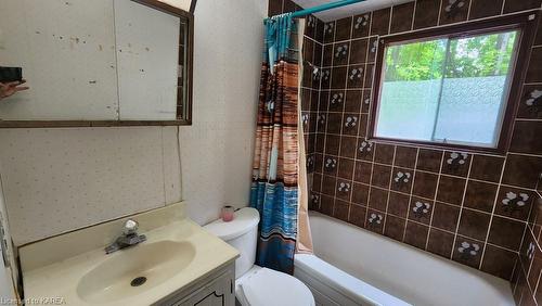 366A Hickey Lane, Tichborne, ON - Indoor Photo Showing Bathroom