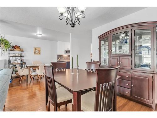 591 Tanner Drive, Kingston, ON - Indoor Photo Showing Dining Room